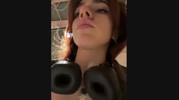 Lily__Belle StripChat Female 18-01-2025