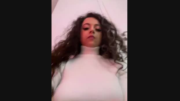 Lina_twin StripChat Female 18-01-2025