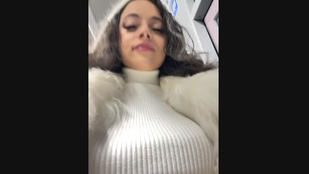 Lina_twin StripChat Female 18-01-2025