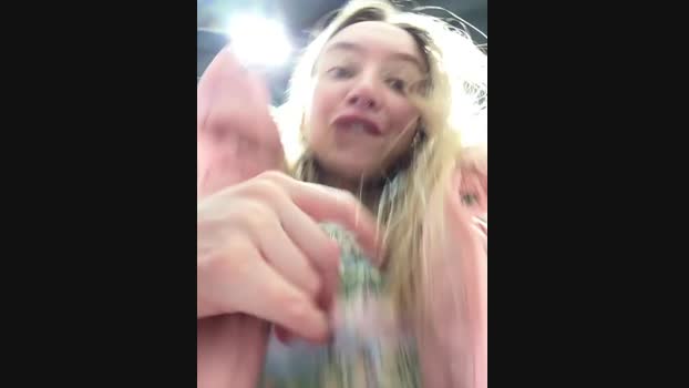 Miss_Elfie StripChat Female 17-01-2025