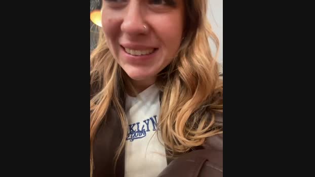 Sweet___Emily StripChat Female 17-01-2025