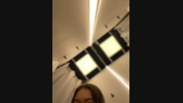 Times__Square StripChat Female 17-01-2025