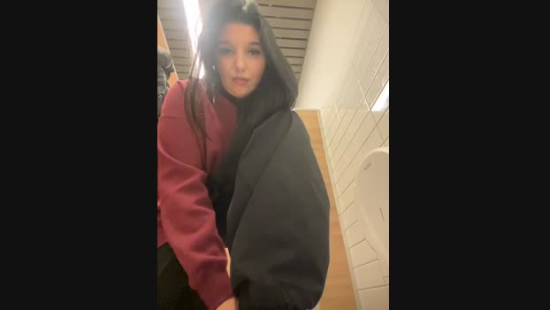 Tisha_Busty StripChat Female 17-01-2025