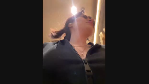 Wet__Bunny StripChat Female 18-01-2025