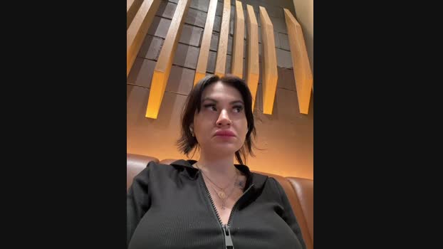 Wet__Bunny StripChat Female 18-01-2025