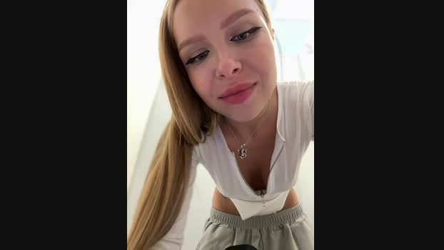 mur_girl StripChat Female 18-01-2025