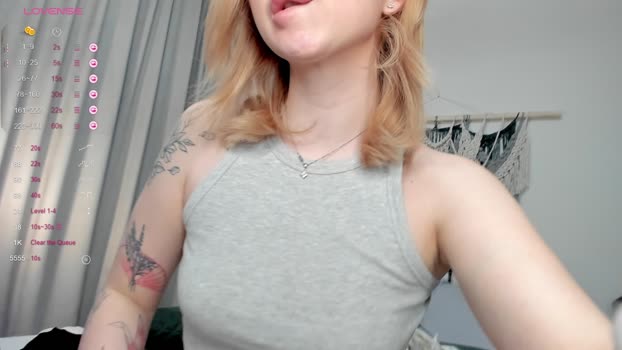 stacy__bloom StripChat Female 17-01-2025