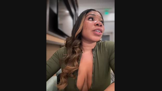 Belle___ StripChat Female 18-01-2025