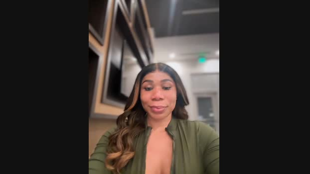 Belle___ StripChat Female 18-01-2025