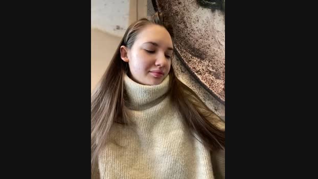 Holly_Molii StripChat Female 18-01-2025