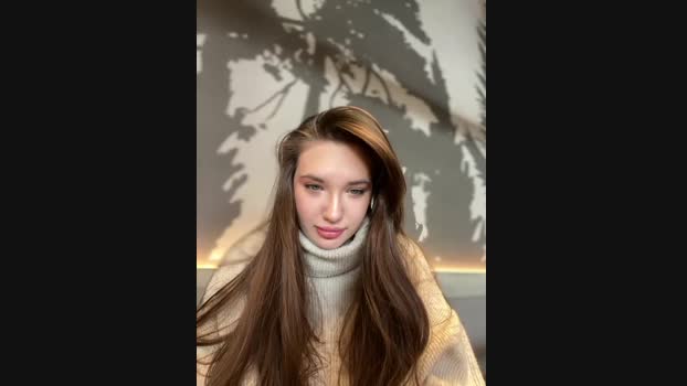 Holly_Molii StripChat Female 18-01-2025
