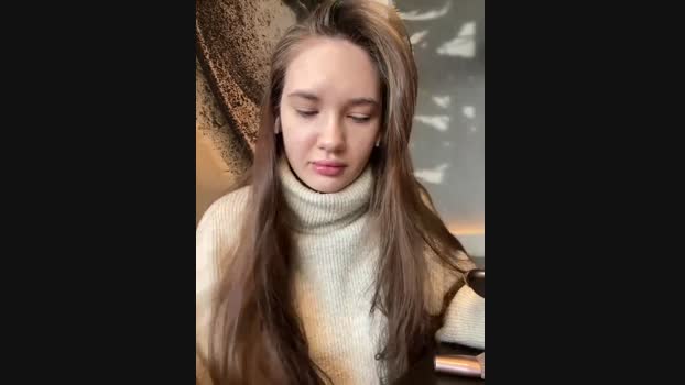 Holly_Molii StripChat Female 18-01-2025