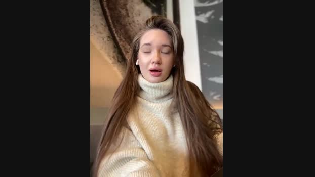 Holly_Molii StripChat Female 18-01-2025