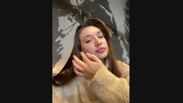 Holly_Molii StripChat Female 18-01-2025