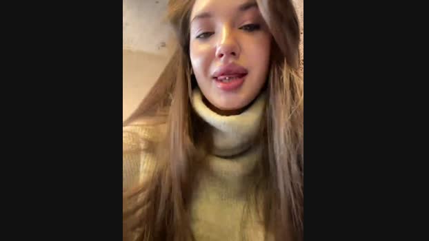 Holly_Molii StripChat Female 18-01-2025