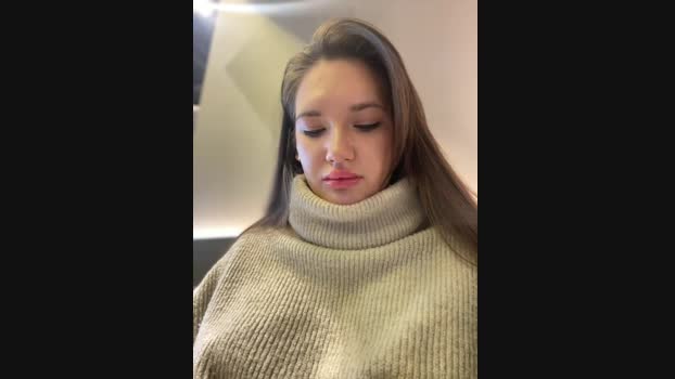 Holly_Molii StripChat Female 19-01-2025