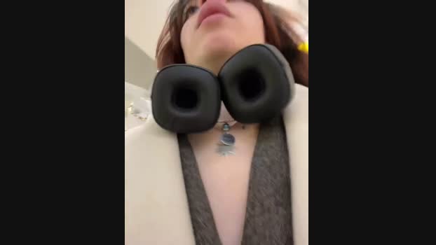 Lily__Belle StripChat Female 18-01-2025