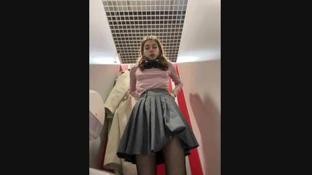Lily__Belle StripChat Female 19-01-2025