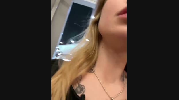 Miss_Elfie StripChat Female 19-01-2025