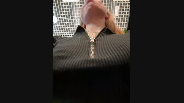 Miss_Elfie StripChat Female 19-01-2025