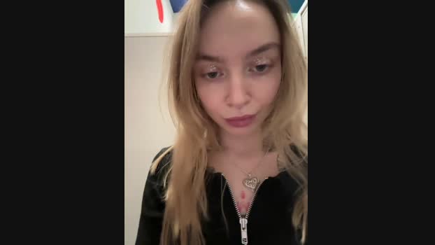 Miss_Elfie StripChat Female 19-01-2025