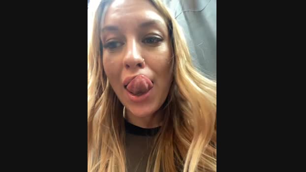 Sweet___Emily StripChat Female 18-01-2025