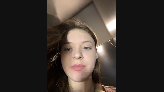 Times__Square StripChat Female 19-01-2025