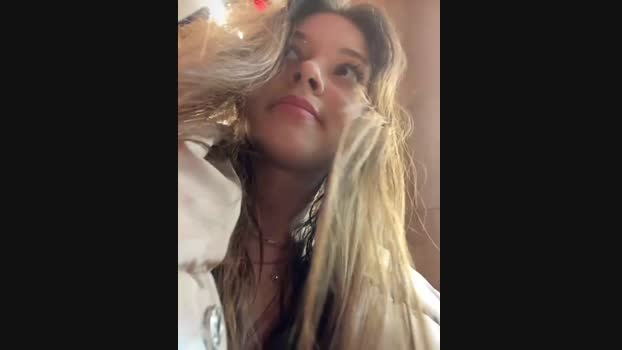 Times__Square StripChat Female 19-01-2025