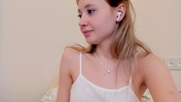 atmospherra StripChat Female 18-01-2025