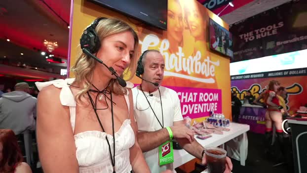 blondefoxsilverfox Chaturbate Couple 18-01-2025