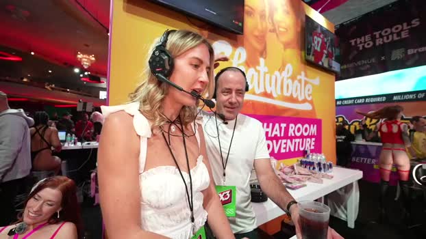 blondefoxsilverfox Chaturbate Couple 18-01-2025