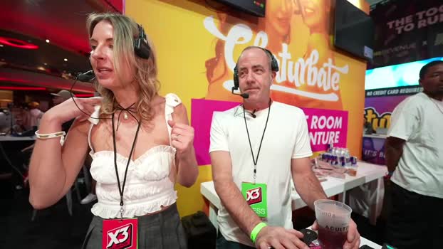 blondefoxsilverfox Chaturbate Couple 18-01-2025