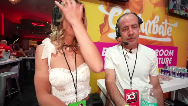 blondefoxsilverfox Chaturbate Couple 18-01-2025