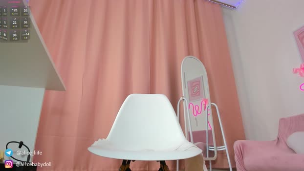 Alice_Yummy StripChat Female 19-01-2025