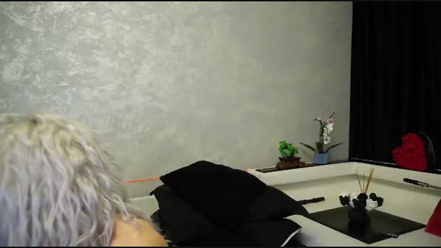 DiamondAsha_fit StripChat Female 20-01-2025