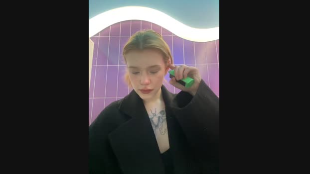 Honey___Hot StripChat Female 19-01-2025