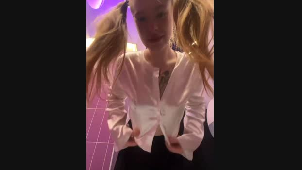 Honey___Hot StripChat Female 20-01-2025