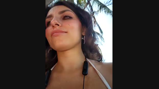 Izabella_Bella StripChat Female 19-01-2025