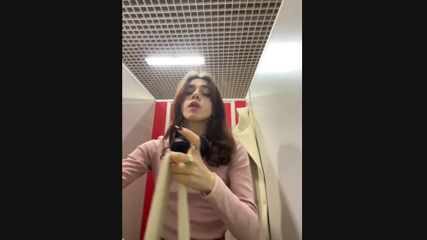 Lily__Belle StripChat Female 19-01-2025