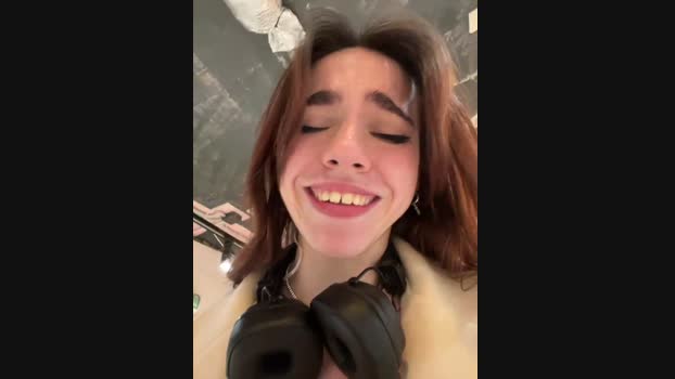 Lily__Belle StripChat Female 19-01-2025