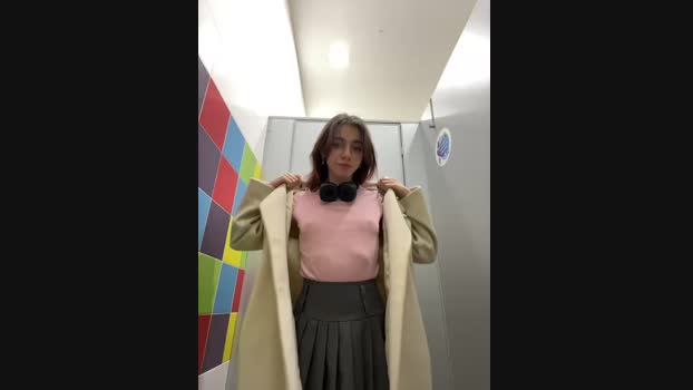 Lily__Belle StripChat Female 19-01-2025