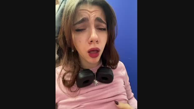 Lily__Belle StripChat Female 20-01-2025