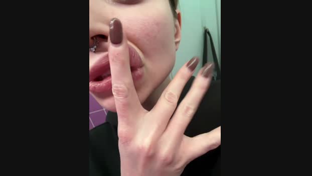 Miss_Elfie StripChat Female 20-01-2025