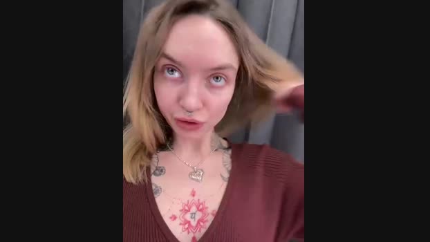 Miss_Elfie StripChat Female 20-01-2025