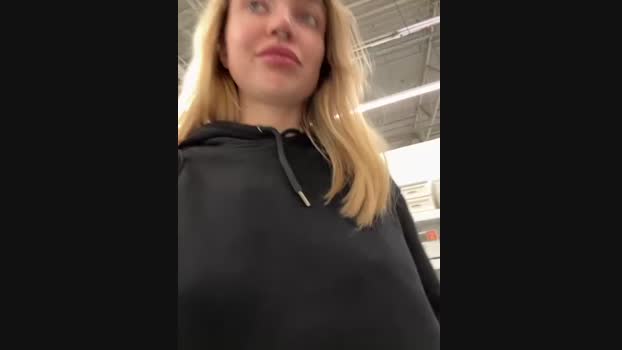 Miss_Elfie StripChat Female 20-01-2025