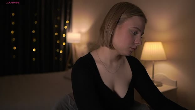 Selena_Flowers_ StripChat Female 19-01-2025