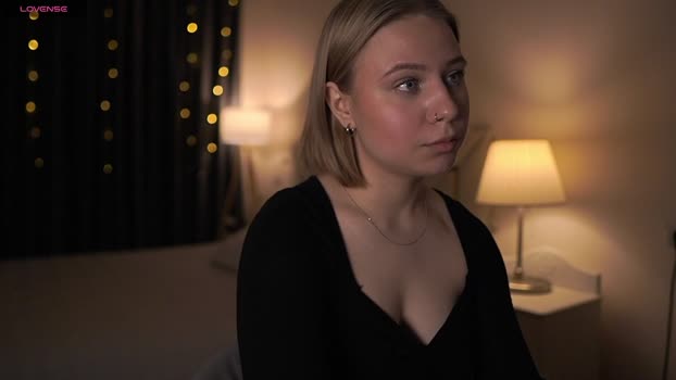 Selena_Flowers_ StripChat Female 19-01-2025