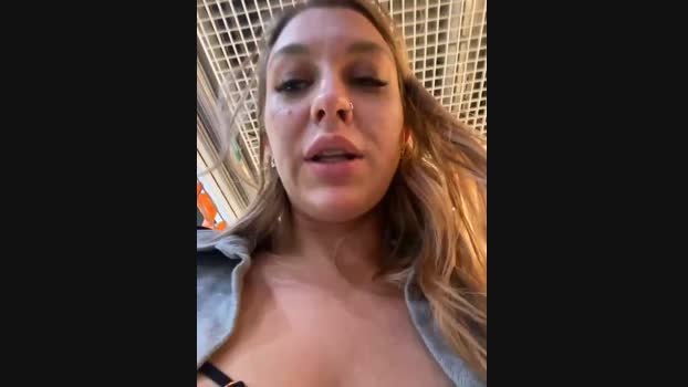 Sweet___Emily StripChat Female 19-01-2025