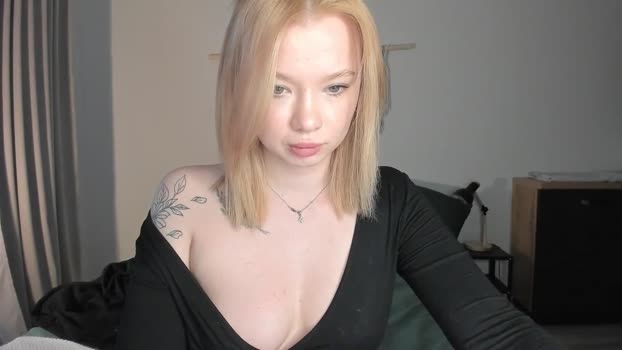 stacy__bloom StripChat Female 19-01-2025