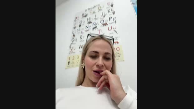 streetdoll StripChat Female 19-01-2025